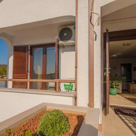 Apartments Grand & Plav In Krk Krk Town Zewnętrze zdjęcie